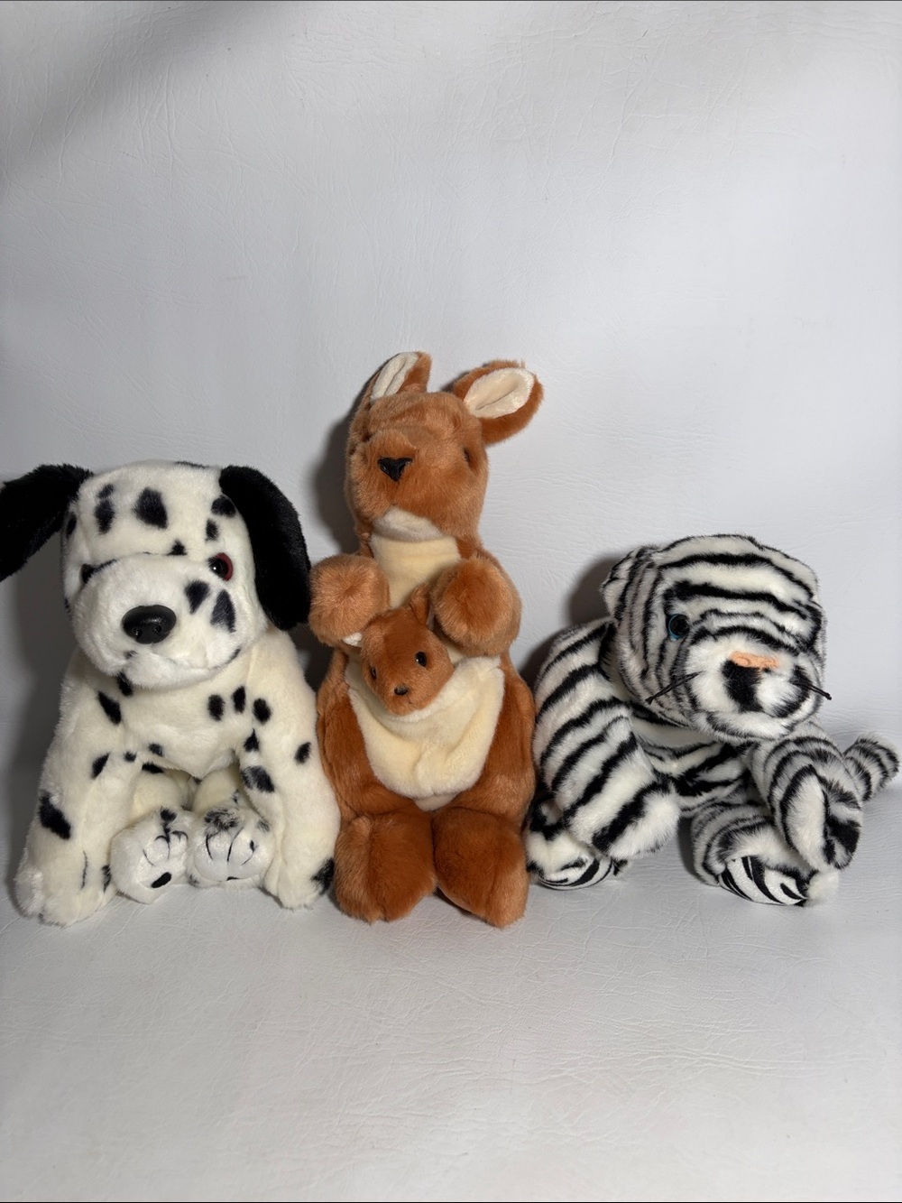 TY VTG Beanie Buddies Dalmatian White Tiger and Kangaroo 1999